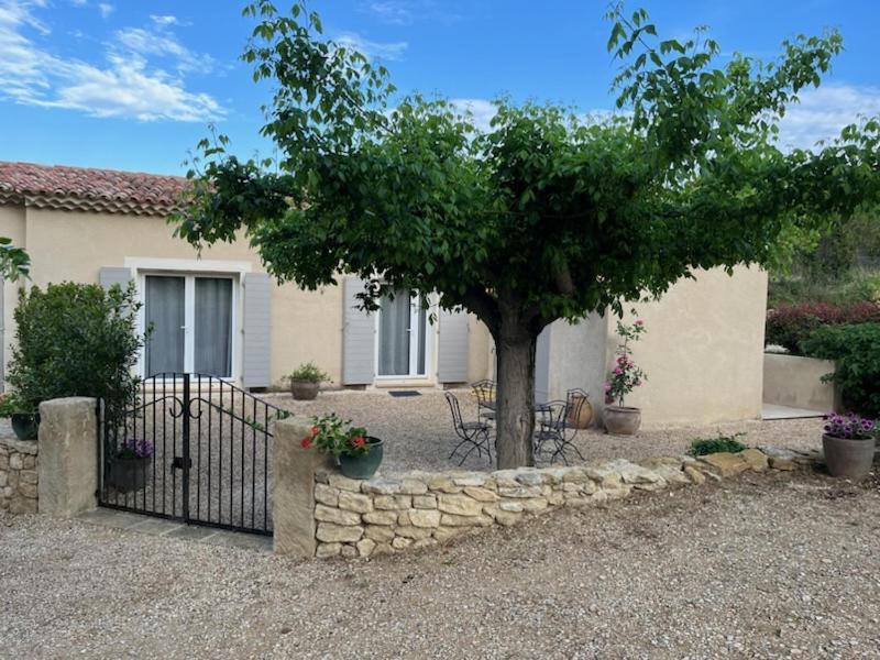 Bastide Provencale Villa กาเดอเนต์ ภายนอก รูปภาพ